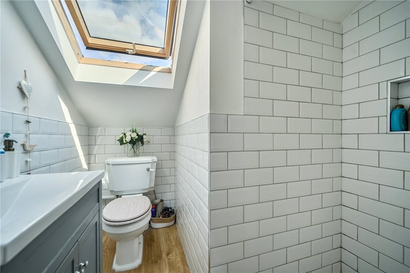 Wykeham Road, Farnham, Surrey, GU9