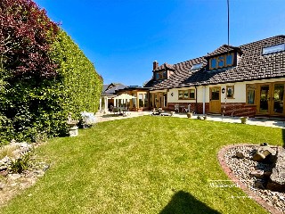 Bure Road, Christchurch, Dorset, BH23