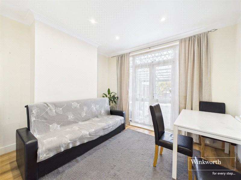 Summit Close, London, NW9