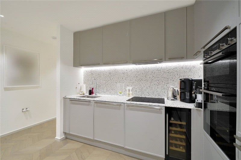 Farnfield Close, London, N8