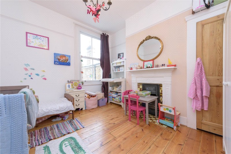 Bathurst Gardens, London, NW10