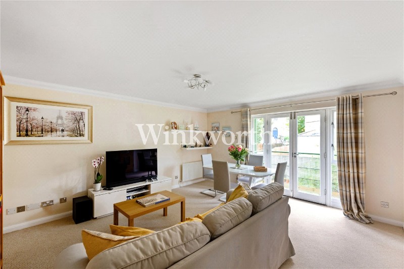 291 Green Lanes, London, London, N4