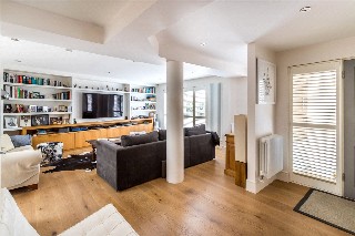 Bromells Road, London, SW4