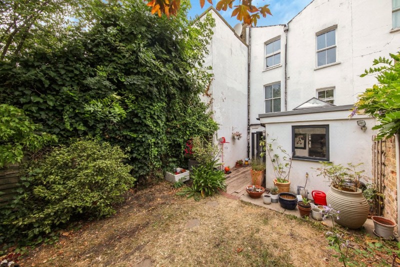 Calverley Grove, London, N19