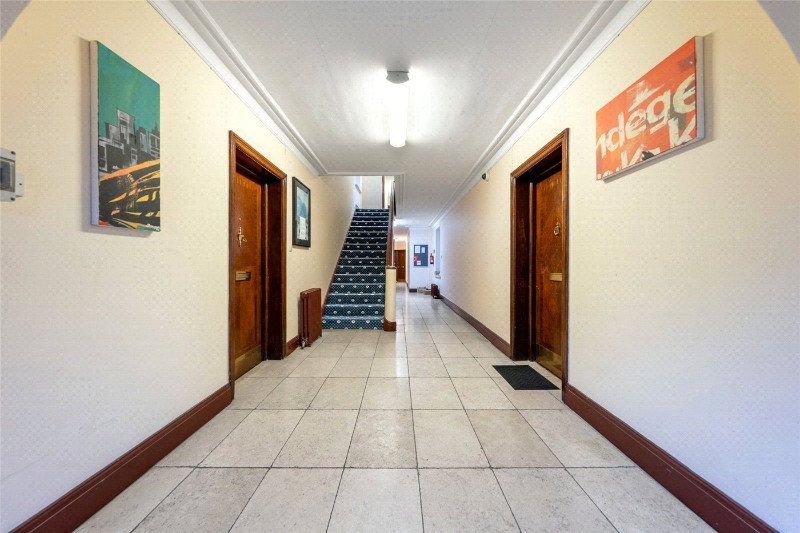 Mandeville Court, Finchley Road, NW3