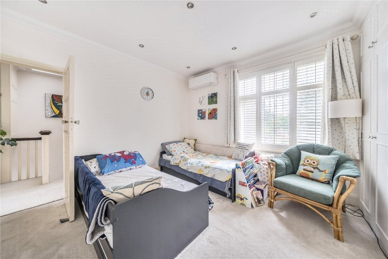 Thorpewood Avenue, London, SE26