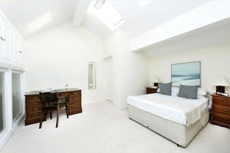 Dawes Road, London, SW6