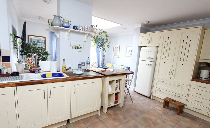 Chalkwell Esplanade, Westcliff-on-Sea, Essex, SS0