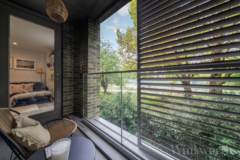 Woods Road, London, SE15