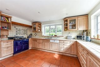 Stoner Hill Road, Froxfield, Petersfield, GU32
