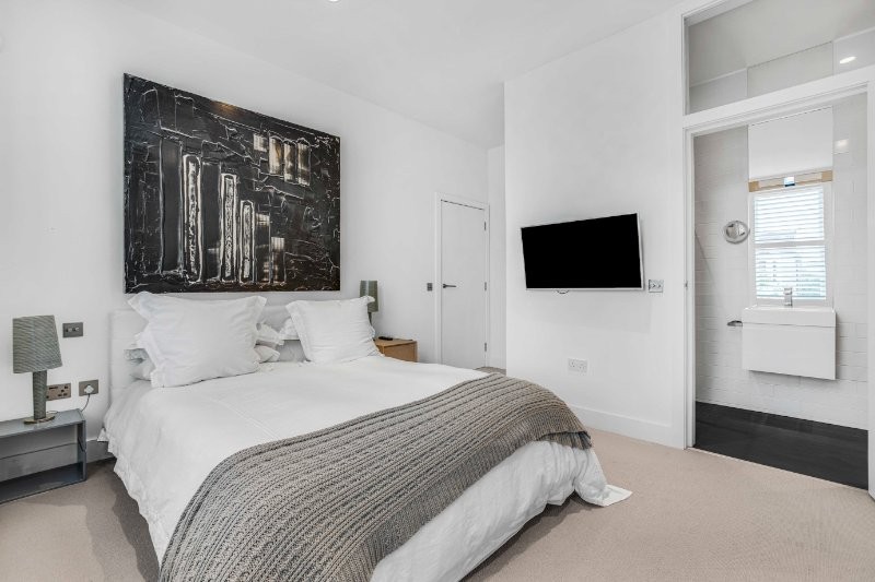 Castelnau, Barnes, London, SW13