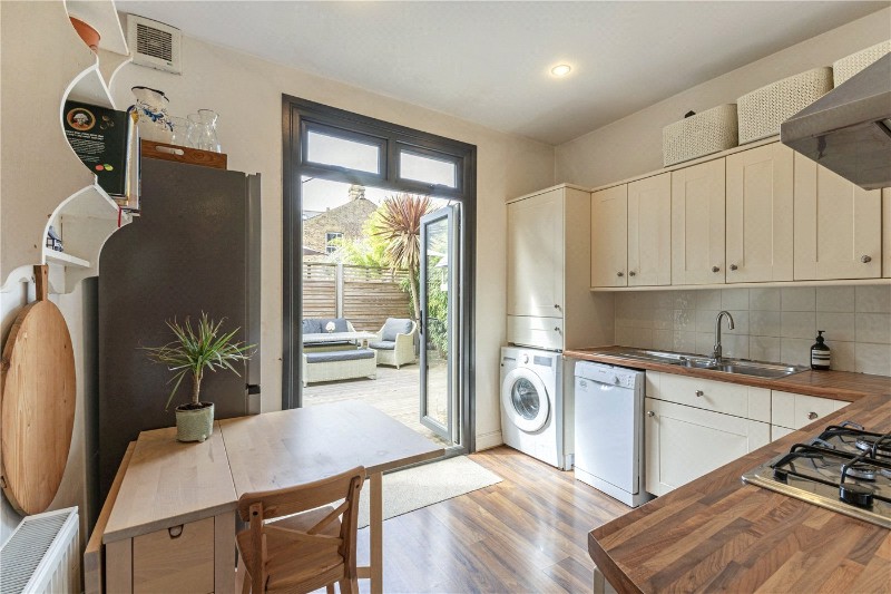 Honeybrook Road, London, SW12
