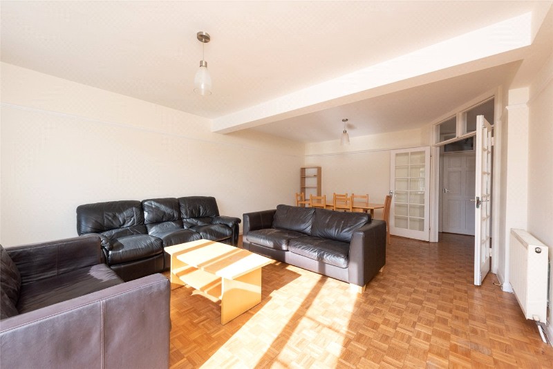 Carlton Drive, London, SW15