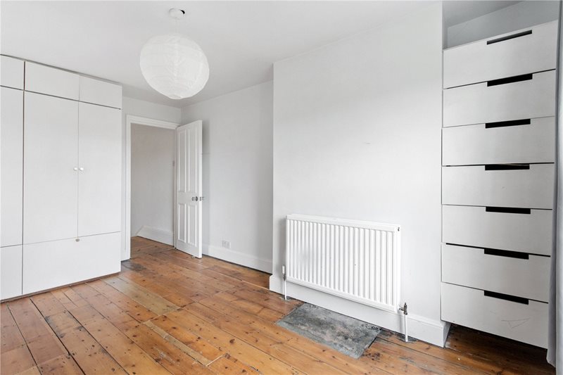 Mayola Road, London, E5