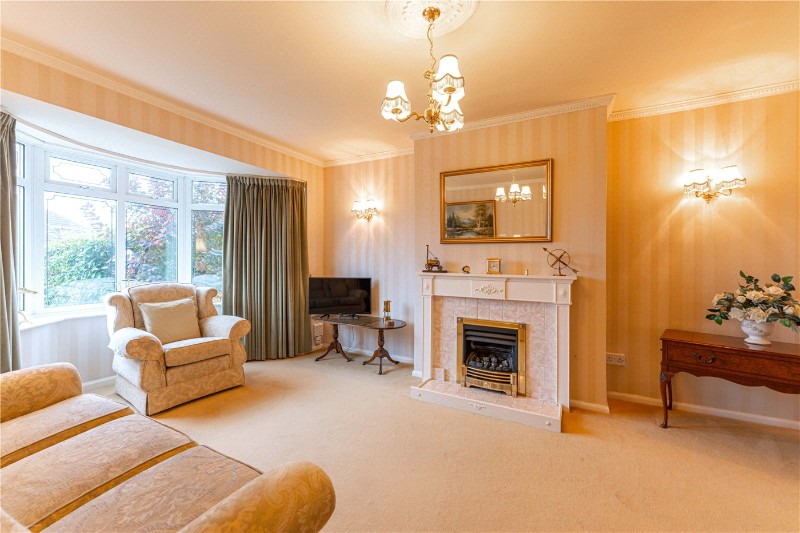 Home Farm Crescent, Whitnash, Leamington Spa, Warwickshire, CV31