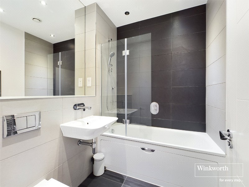 Greenham Avenue, Reading, Berkshire, RG2