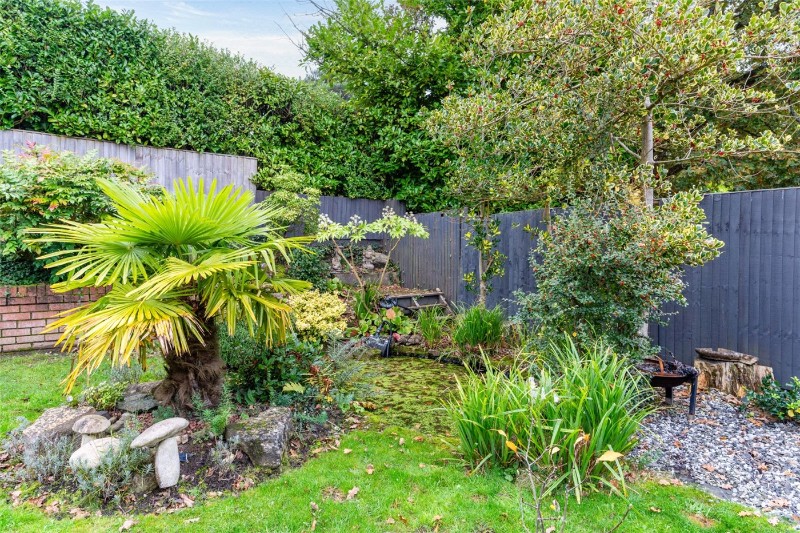 Wimborne Road West, Stapehill, Wimborne, Dorset, BH21