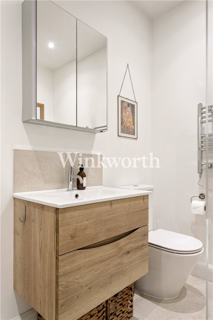 Queens Drive, London, N4