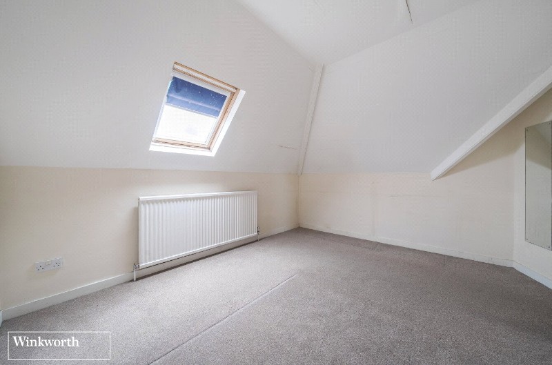 Wallis Road, Fairfields, Basingstoke, RG21