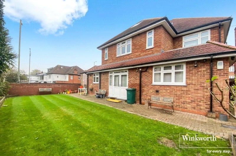 Queens Way, Hendon, London, NW4