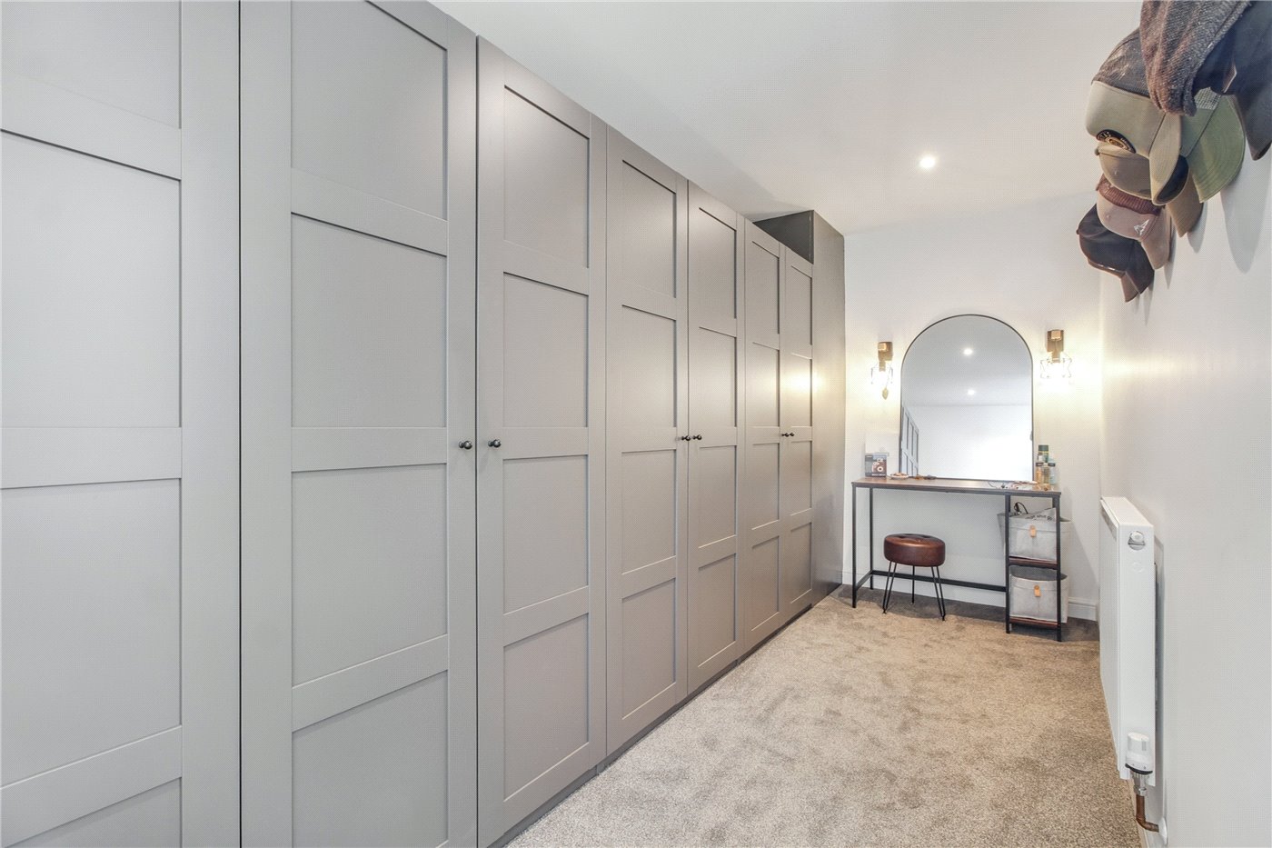 Walk-In Wardrobe