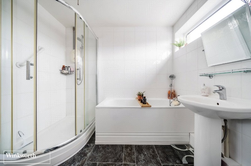 Windermere Avenue, Basingstoke, Hampshire, RG22