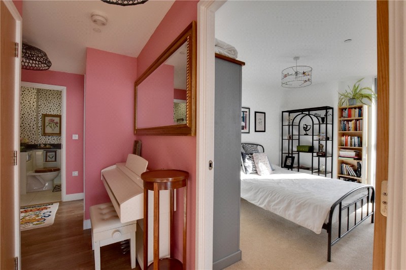 Cornmill Lane, Lewisham, London, SE13