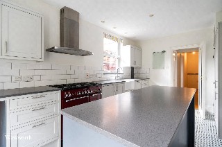 Chequers Road, Basingstoke, Hampshire, RG21