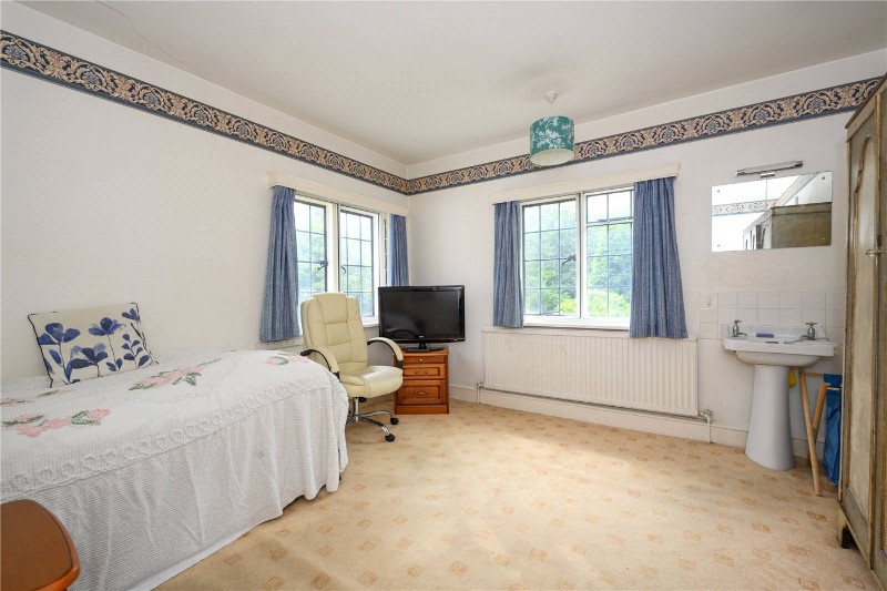 Byfleet Road, Cobham, Surrey, KT11