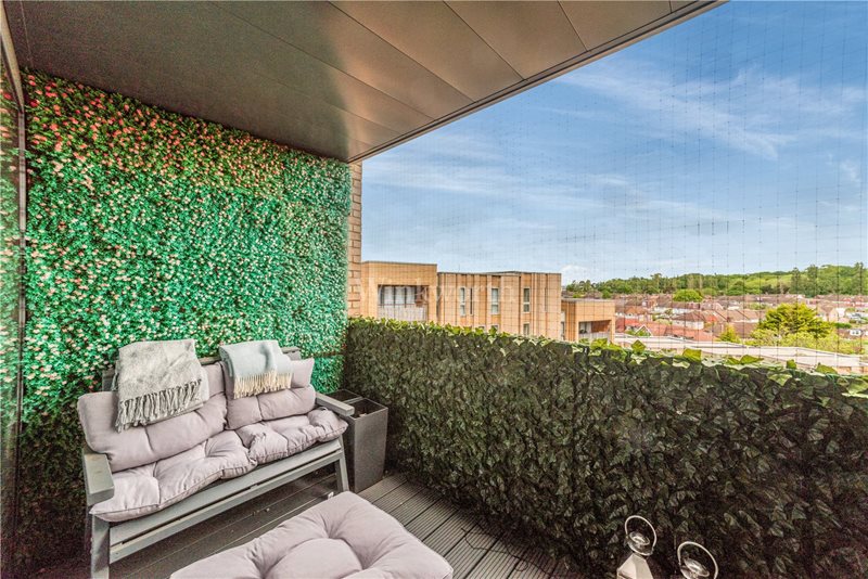 Bromley Road, London, SE6