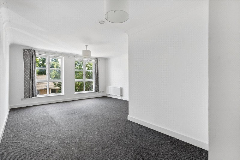 Seven Sisters Road, London, N4