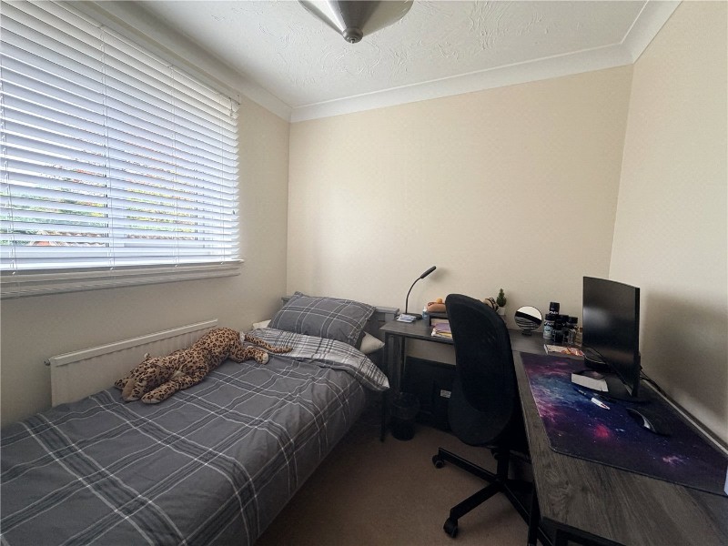 Weywood Close, Farnham, Surrey, GU9