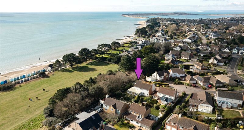 Vecta Close, Friars Cliff, Christchurch, Dorset, BH23