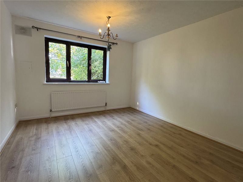 De Bohun Avenue, London, N14