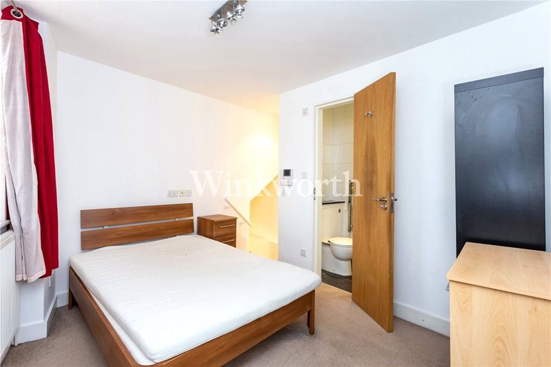 Finchley Road, Golders Green, London, NW11