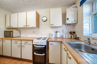 Hawkesworth Drive, Bagshot, Surrey, GU19