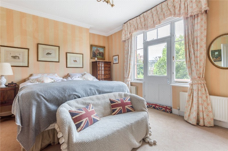 Kirkstall Road, London, SW2