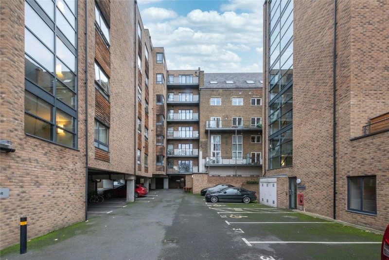 Glengall Road, London, NW6