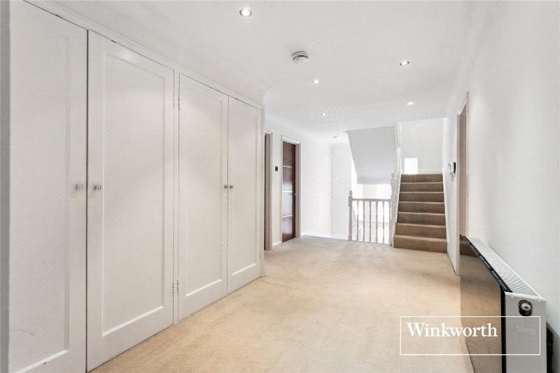 Barnet Gate Lane, Arkley, Barnet, EN5