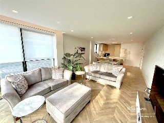 Wharncliffe Road, Highcliffe, Christchurch, Dorset, BH23