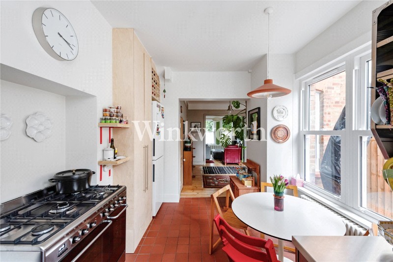 Lymington Avenue, London, N22