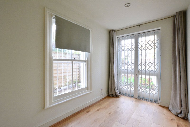 Lizban Street, London, SE3