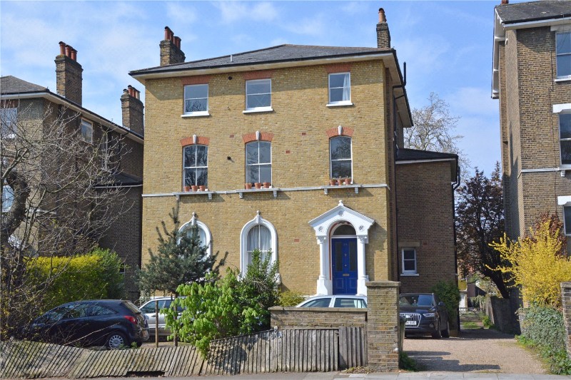 2 bedroom property for sale in Kidbrooke Park Road, Blackheath, SE3