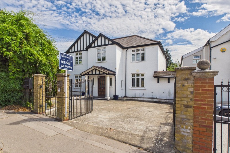 Norbury Hill, London, SW16