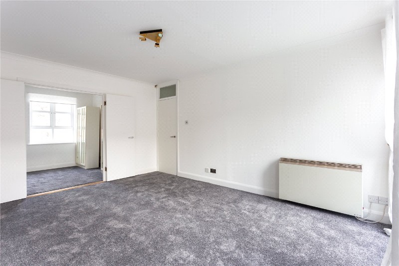 Fuller Close, London, E2