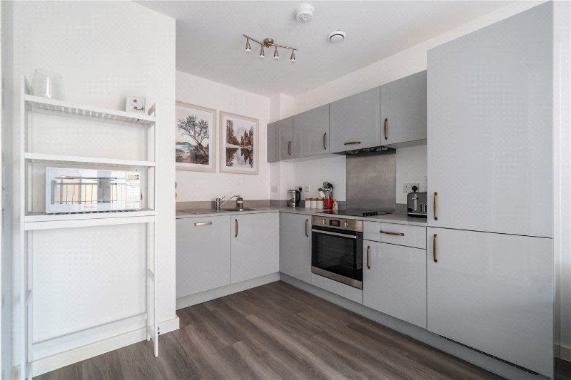 Nightingale Walk, Farnham, Surrey, GU9
