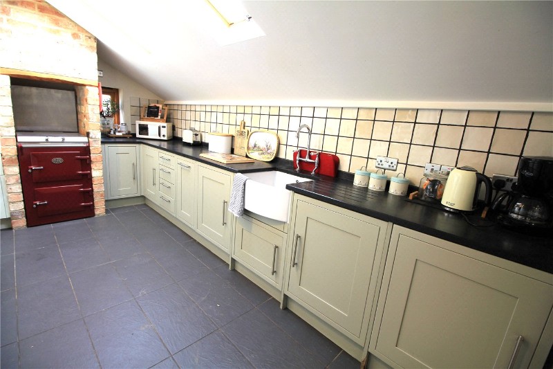 Moat Lane, Taynton, Gloucester, Gloucestershire, GL19