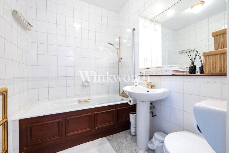 Beechcroft Avenue, London, NW11