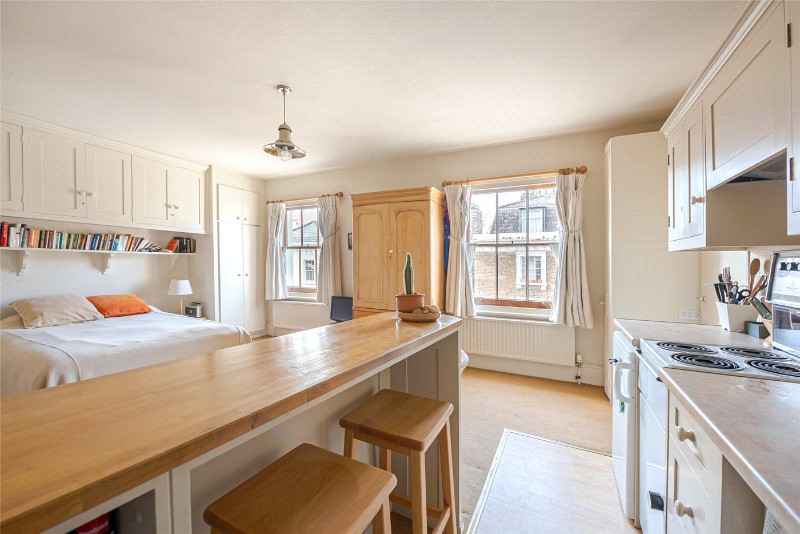Cambridge Street, London, SW1V