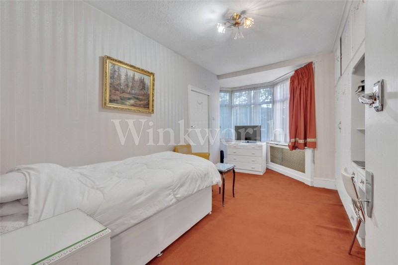 Middleton Road, London, NW11